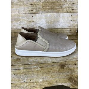 OluKai KI'IHELE 'ILI‎ Women's tan textured leather slip-on casual shoes size 9.5